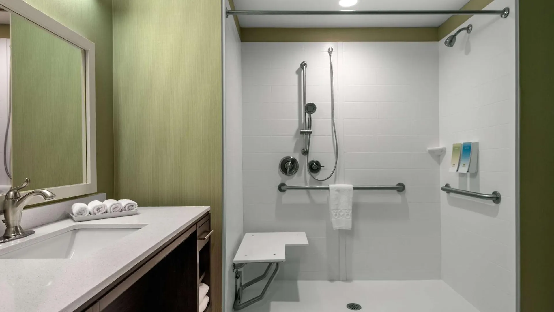 Home2 Suites By Hilton Charlotte University Research Park 3*,